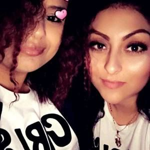 Meet your Posher, Gloria